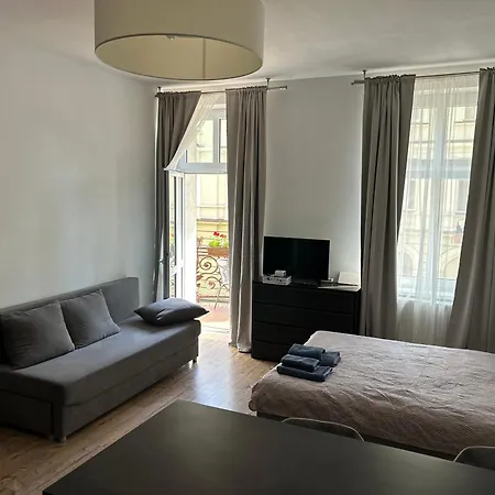 Апартаменти Centrum Iv *